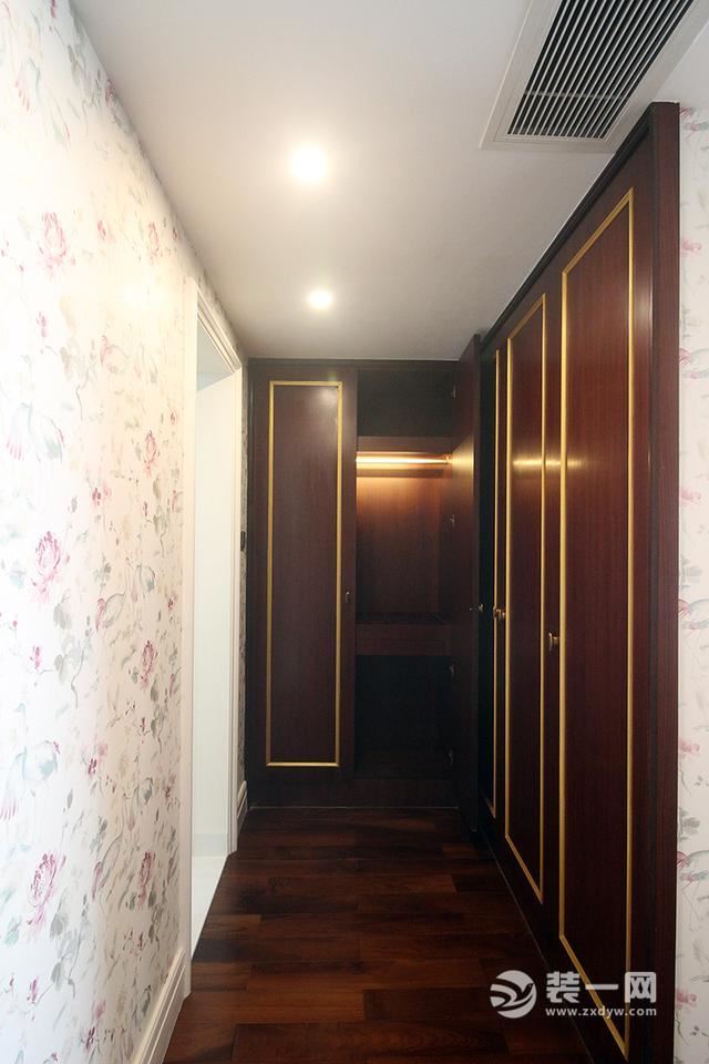武汉怡景江南182平米四居室美式风格卧室装修设计实景图