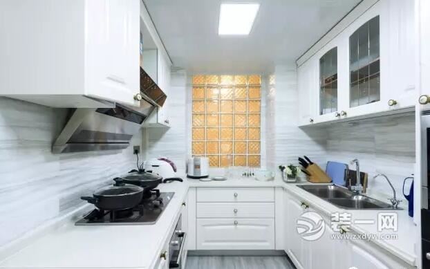 长沙120平浪漫美式风格三居室厨房装修效果图