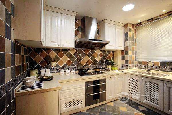 厨房装修用亚光砖还是用抛光砖?