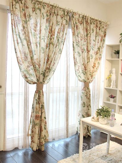 小小窗帘让你的家装各有特色