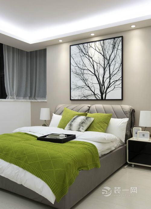 129平三居室现代简约风格装修效案例卧室图