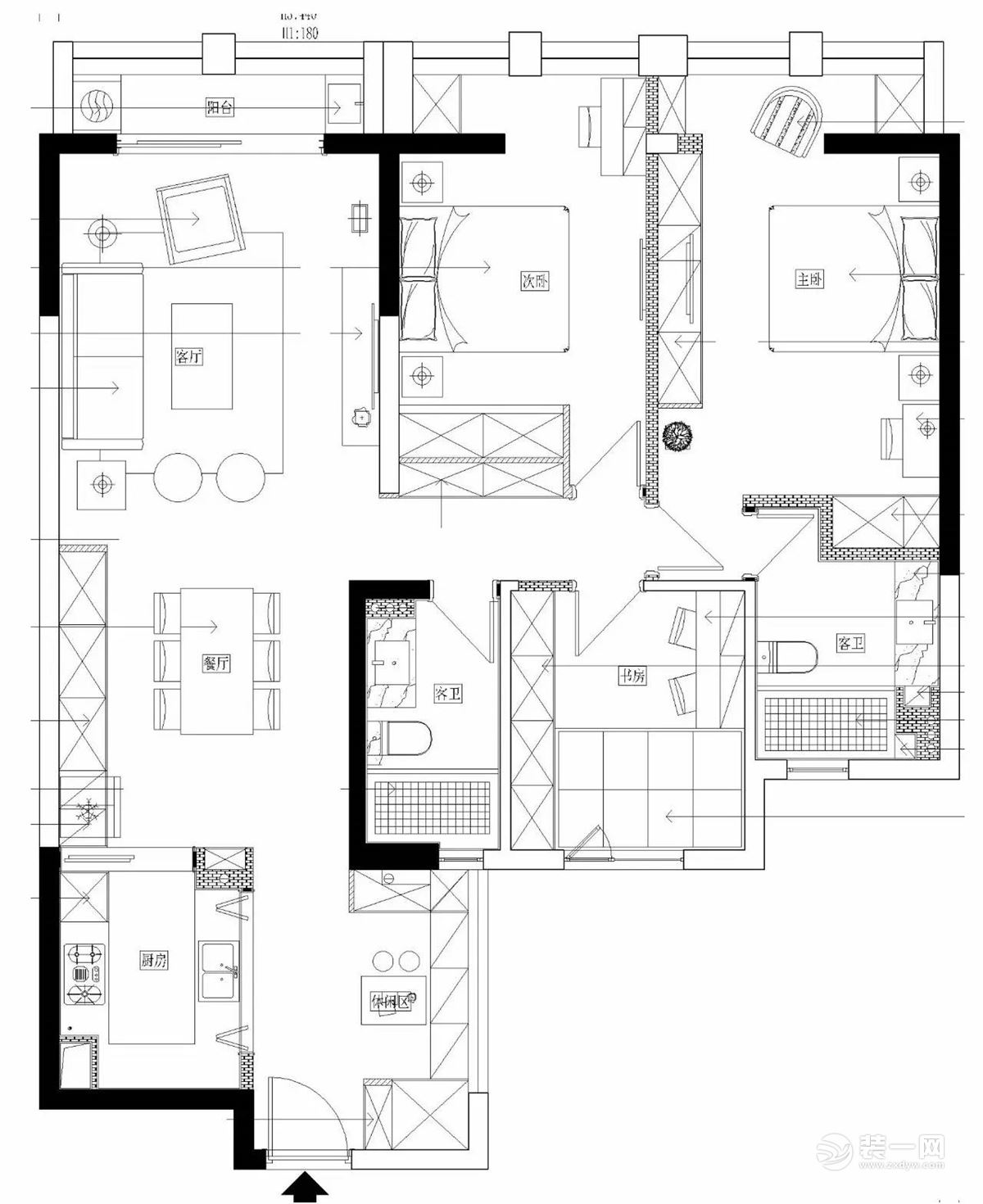 138平米三居室户型图
