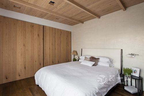 124平米三居室简欧风格设计案例卧室图
