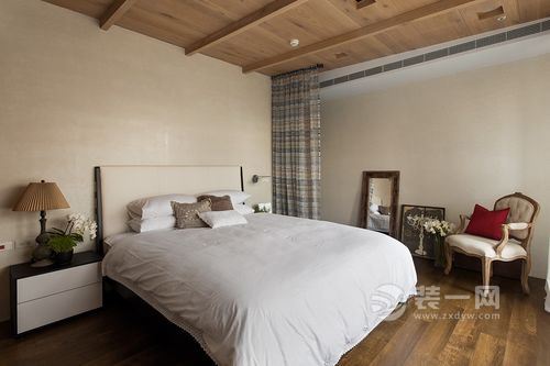 124平米三居室简欧风格设计案例卧室图