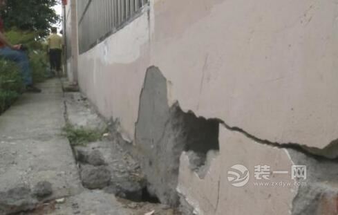 重庆某小区居民楼楼房裂缝