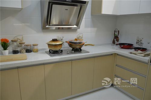 99平米三居室日韩风格设计案例厨房图