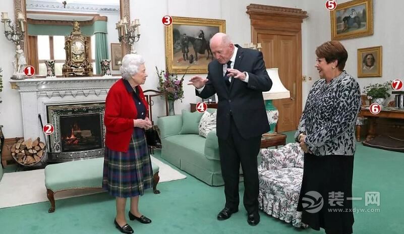 英国女王伊丽莎白二世书房内景