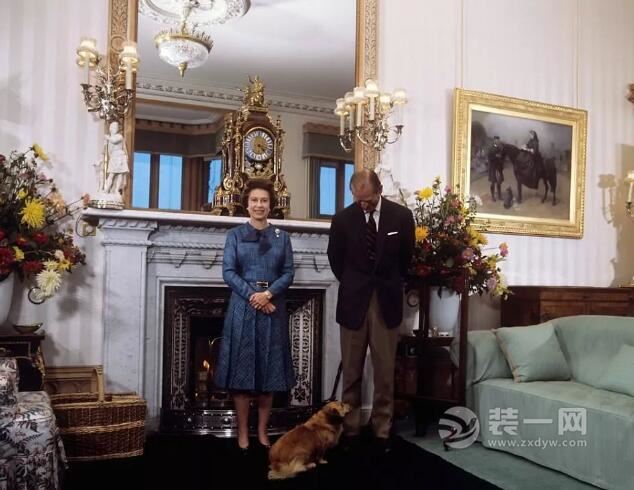 英国女王伊丽莎白二世书房内景