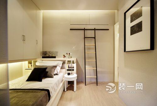 187平四居室现代简约风格装修案例卧室图