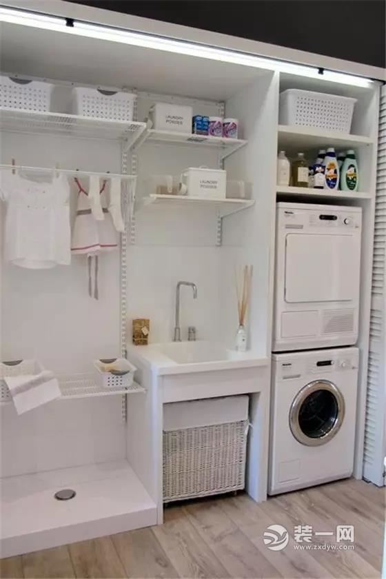 洗衣机上方空间利用 小户型卫生间装修效果图