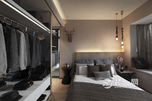 103平米三居室混搭风格装修案例卧室