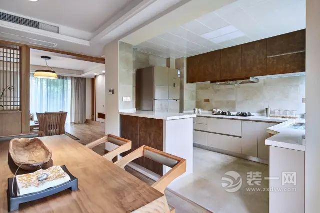 日式风格厨房装修效果图