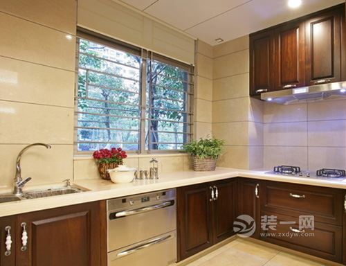 厨房 底面 防水 橱柜 墙砖 装修设计
