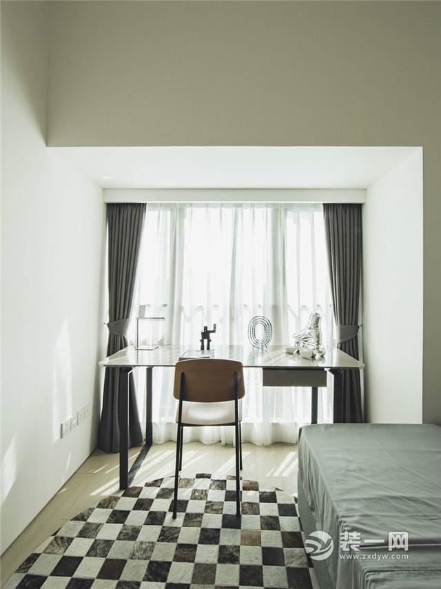 武汉复地东湖国际140平四居室现代风格卧室装修设计实景图