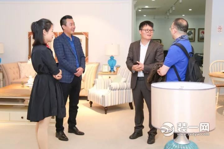 香港著名设计师郑仕樑老师莅临圣都装饰总部
