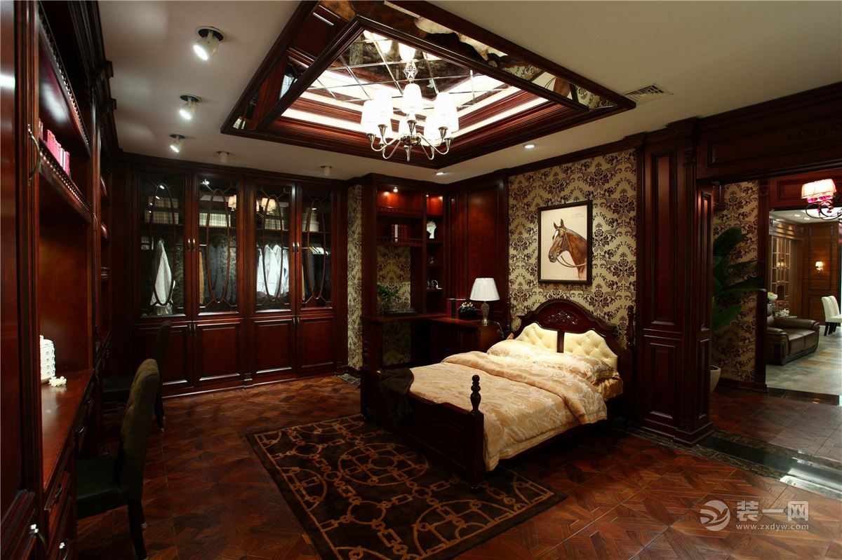 实木美式风格卧室整体装修设计