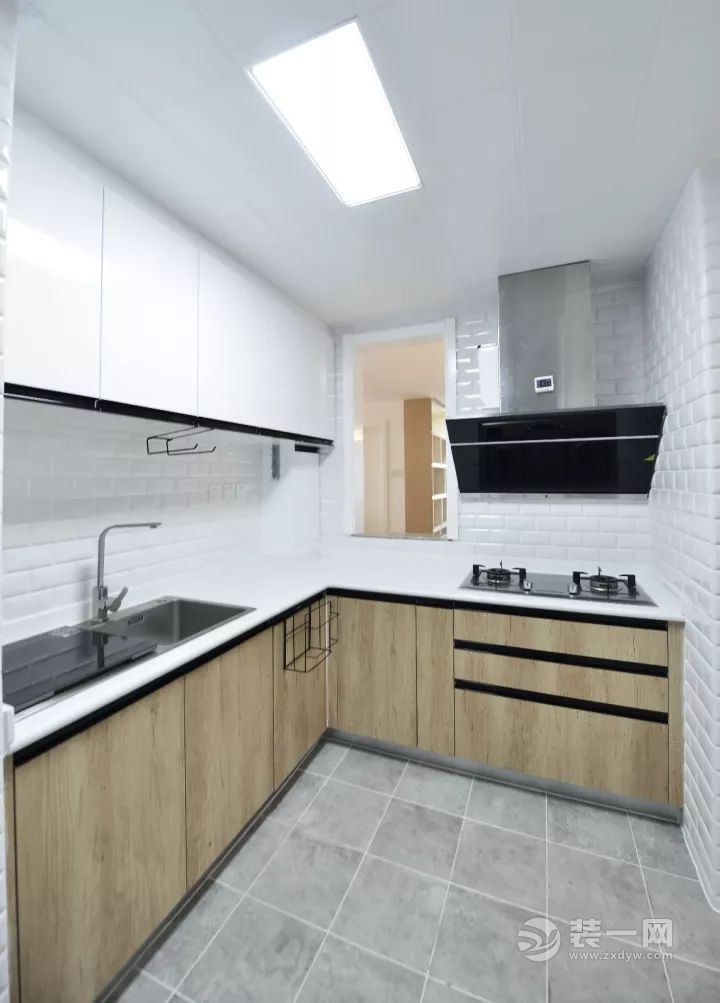 169平米现代风格设计案例厨房