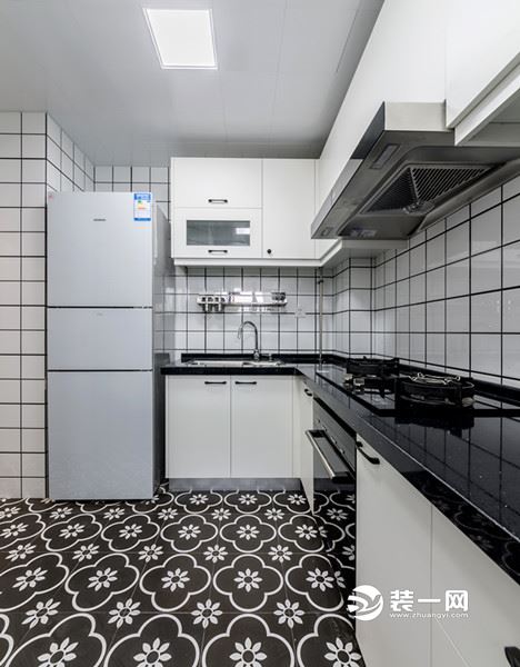 89平北欧风格两居室厨房装修实景图