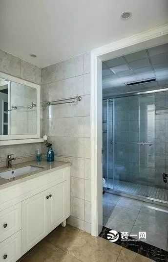 地中海风格卫浴室装修效果图