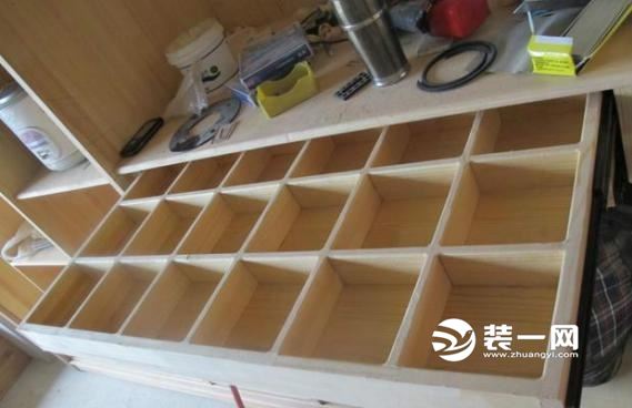 广州老房翻新装修 室内木工装修图片