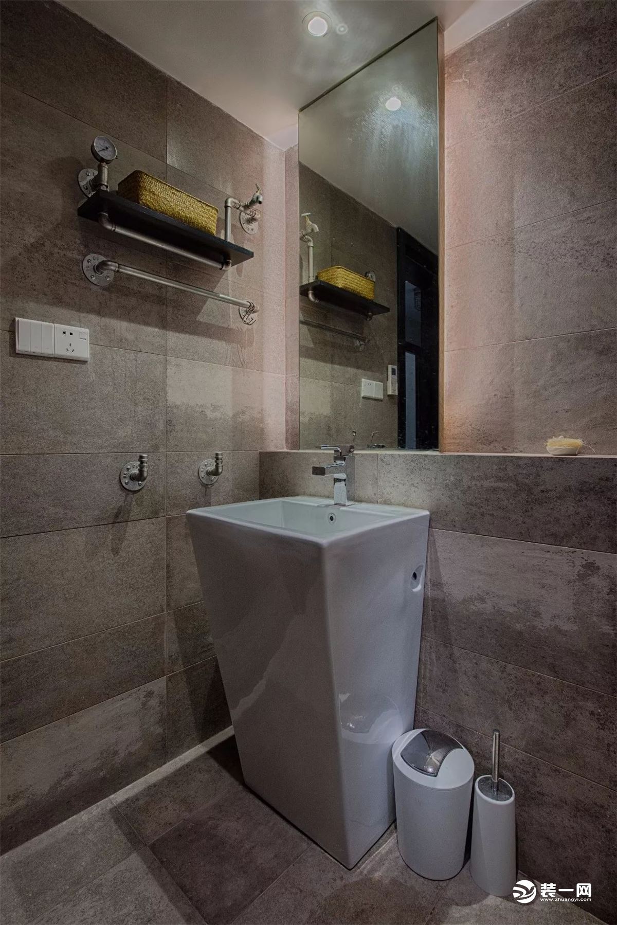 现代风格卫浴室装修效果图