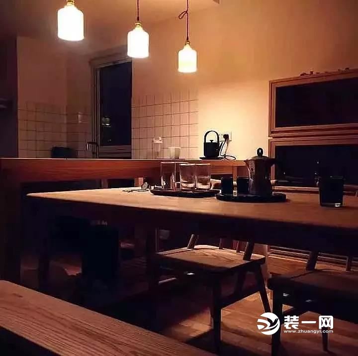 夜晚迷人的空间