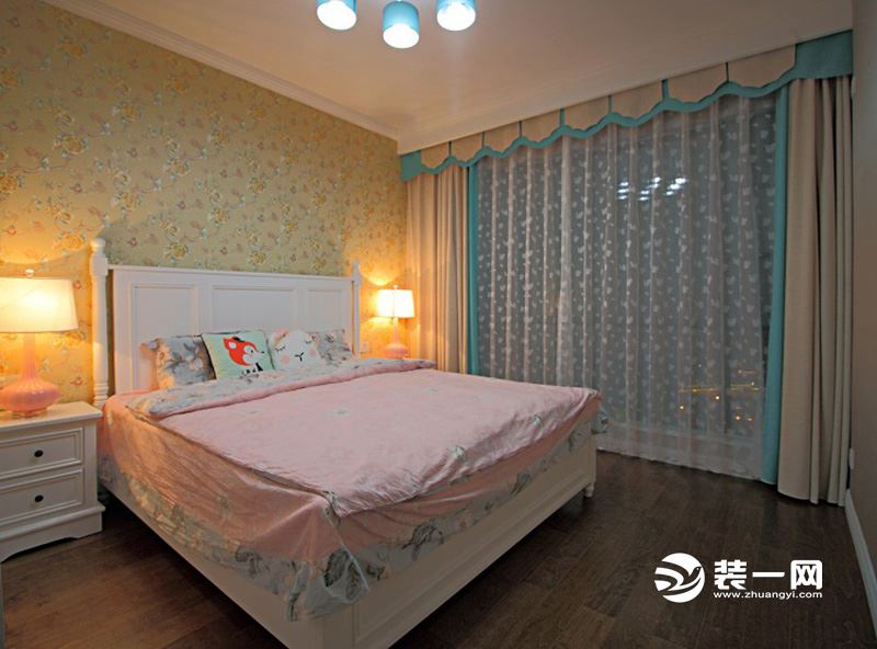 卧室装修实景图 88平米两室两厅装修 现代风格装修案例