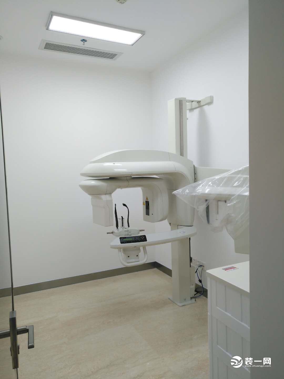 牙科医院CT室装修实景图