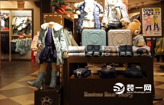 7平米-20平米服装店铺装修小型店面效果图