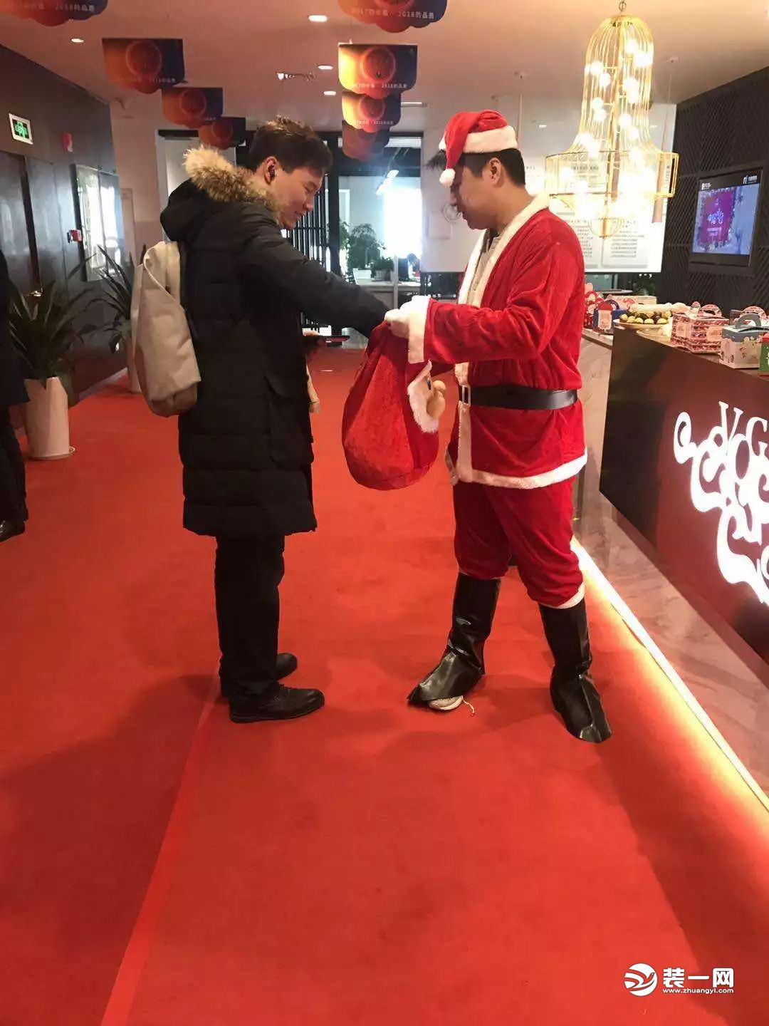 上海尚层装饰公司圣诞晚宴
