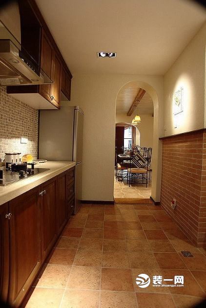 厨房地面装修材料赤陶砖