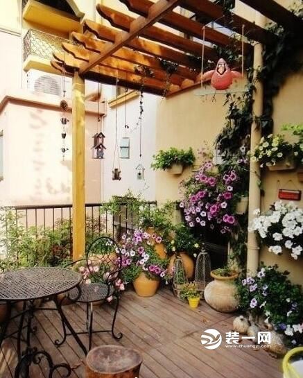 家庭露台花园设计 露台装修效果图 露台庭院设计效果图