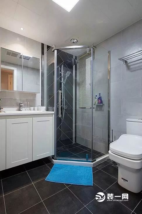 卫生间浴室玻璃隔断装修效果图