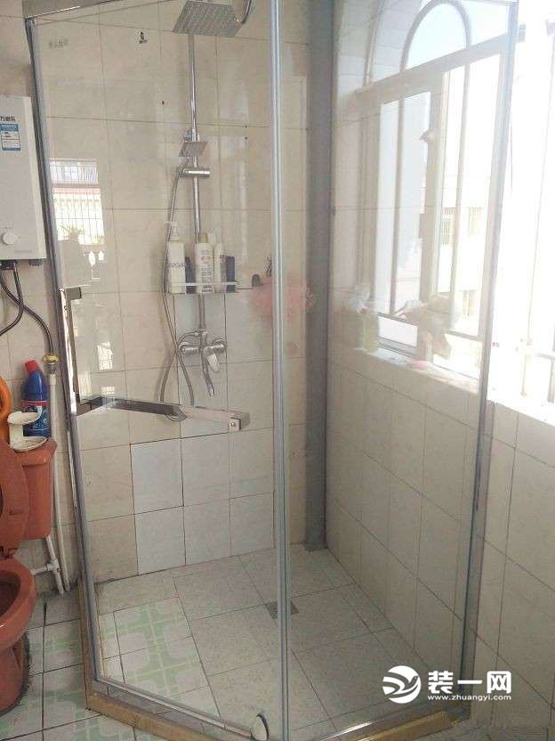 浴缸改淋浴房施工图片