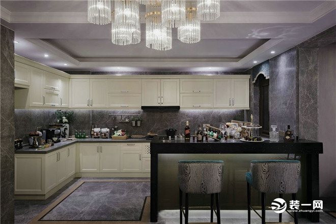 欧式风格别墅厨房装修设计效果图