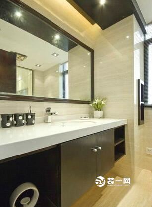 卫生间装修效果图 150平米房子装修效果图 现代简约风格装修效果图
