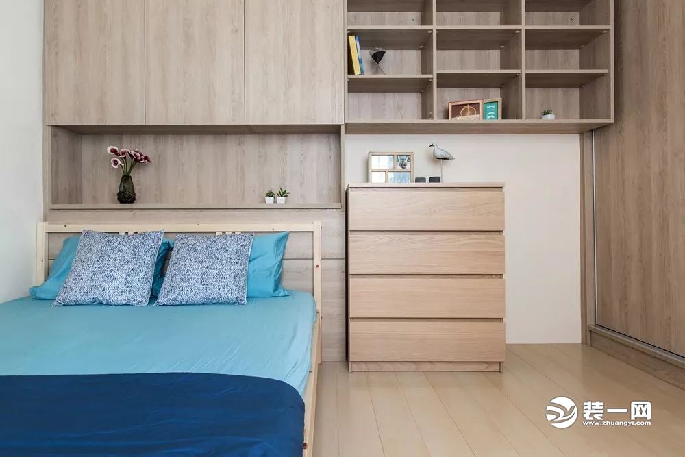 45平小户型木质二居室装修案例