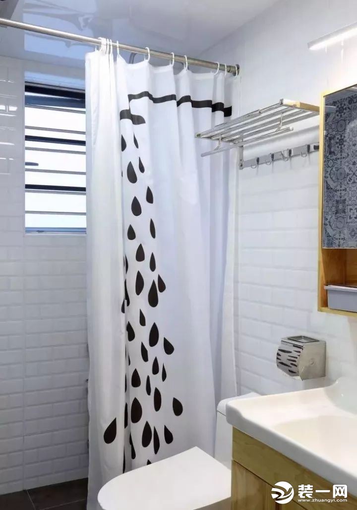 天津装修公司推荐北欧风格卫浴室装修案例图