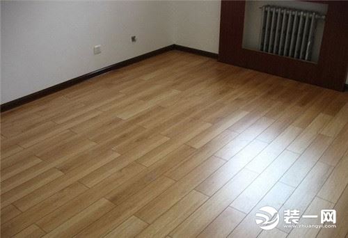 地面铺瓷砖的优点 地面铺木地板的优点