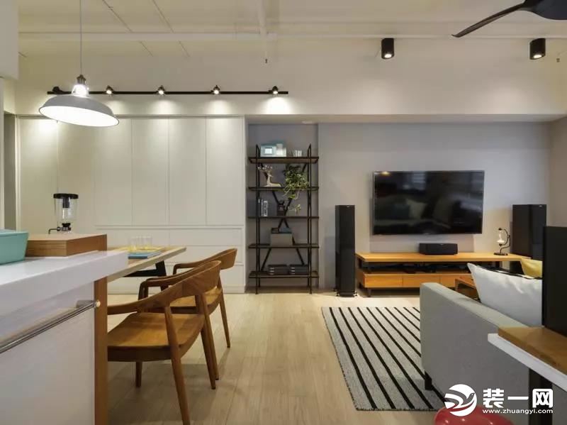 秦皇岛岸上澜湾99平米两居室现代风格装修案例效果