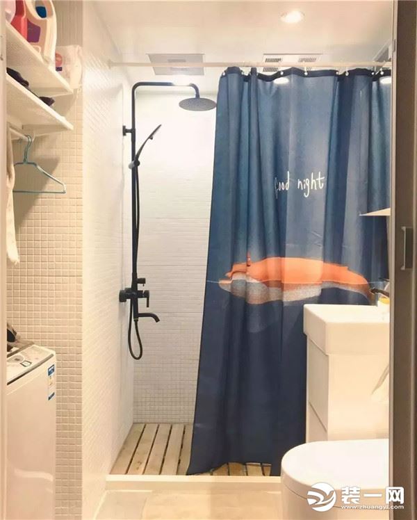 浴室装浴帘效果图