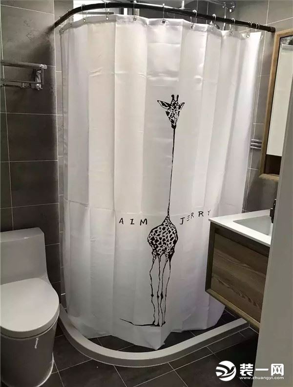 浴室装浴帘效果图