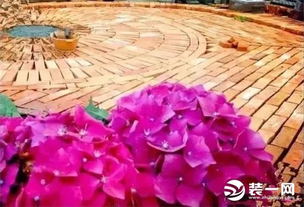 为了完成梦想 温州一女子将楼顶装修出精美花园