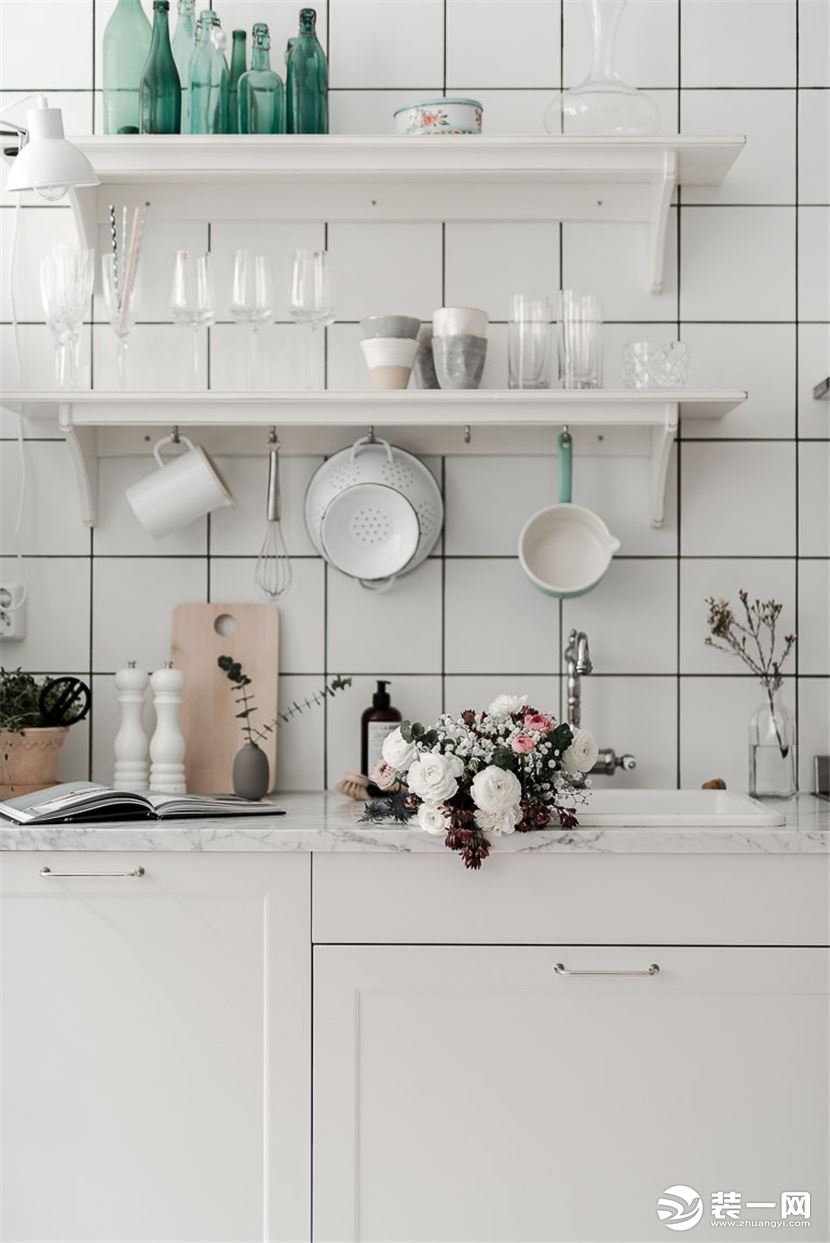 纯白北欧风格厨房装修设计案例