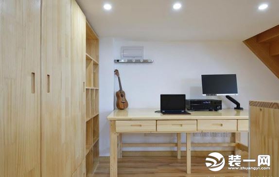 70平loft单身公寓日式风格书房装修案例