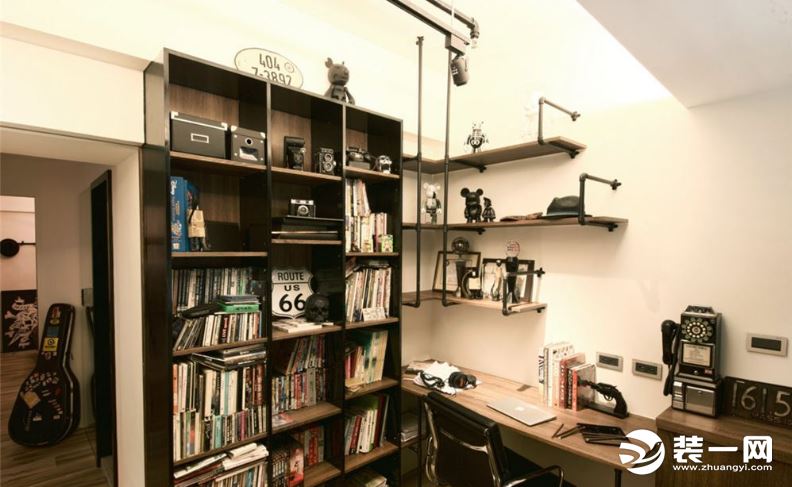 工业风单身男子公寓书房装修效果图