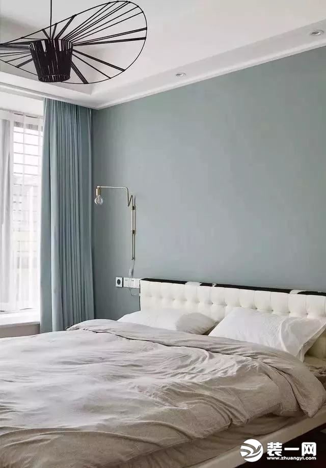 金岛御景世家三室现代风卧室装修实景图