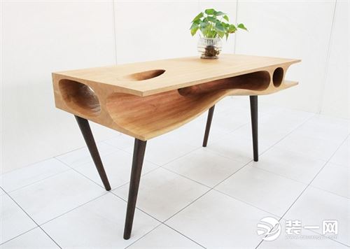 木质桌子效果图4