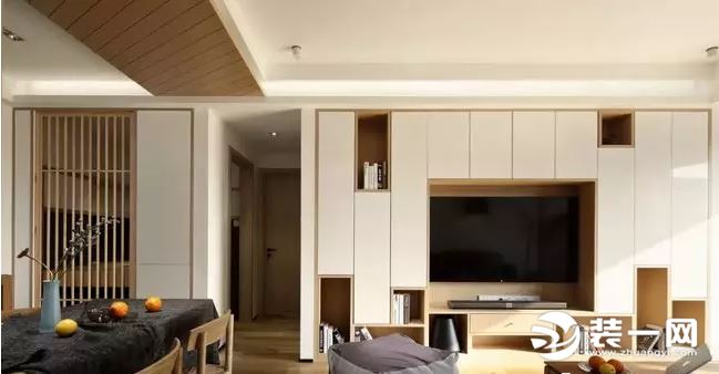 日式原木风三居室客厅装修效果图