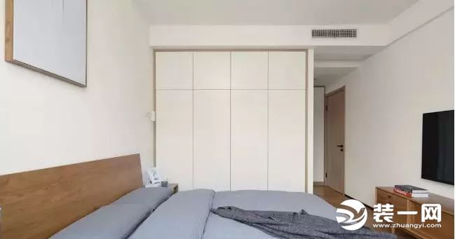 日式原木风三居室卧室装修效果图
